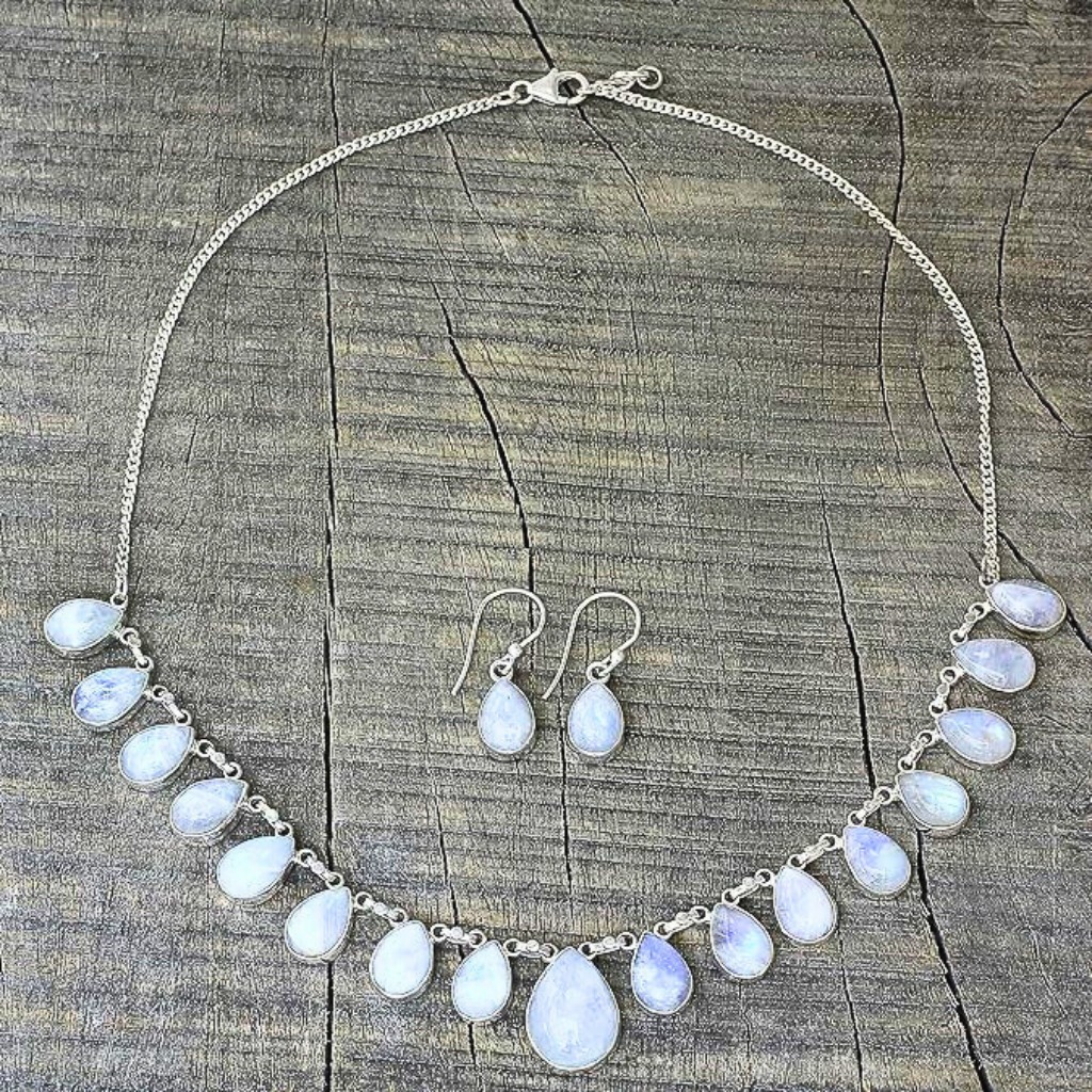Moonstone Jewelry: Unveiling the secrets, usages, benefits & care
